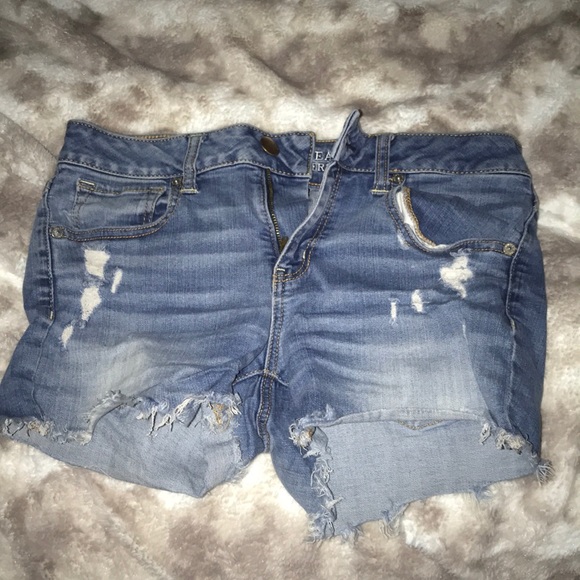 Shorts - Picture 3 of 3